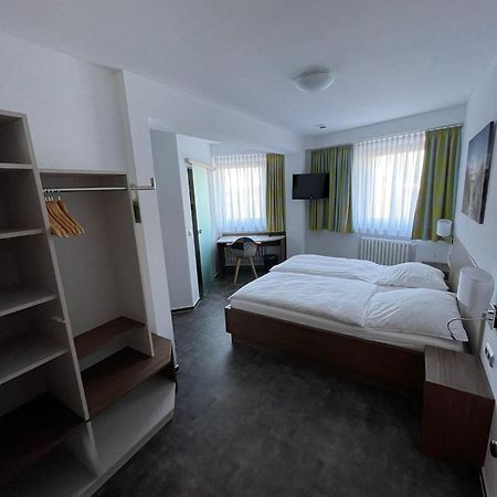 Hotel Meyer ฮิลเดสไฮม์ ภายนอก รูปภาพ