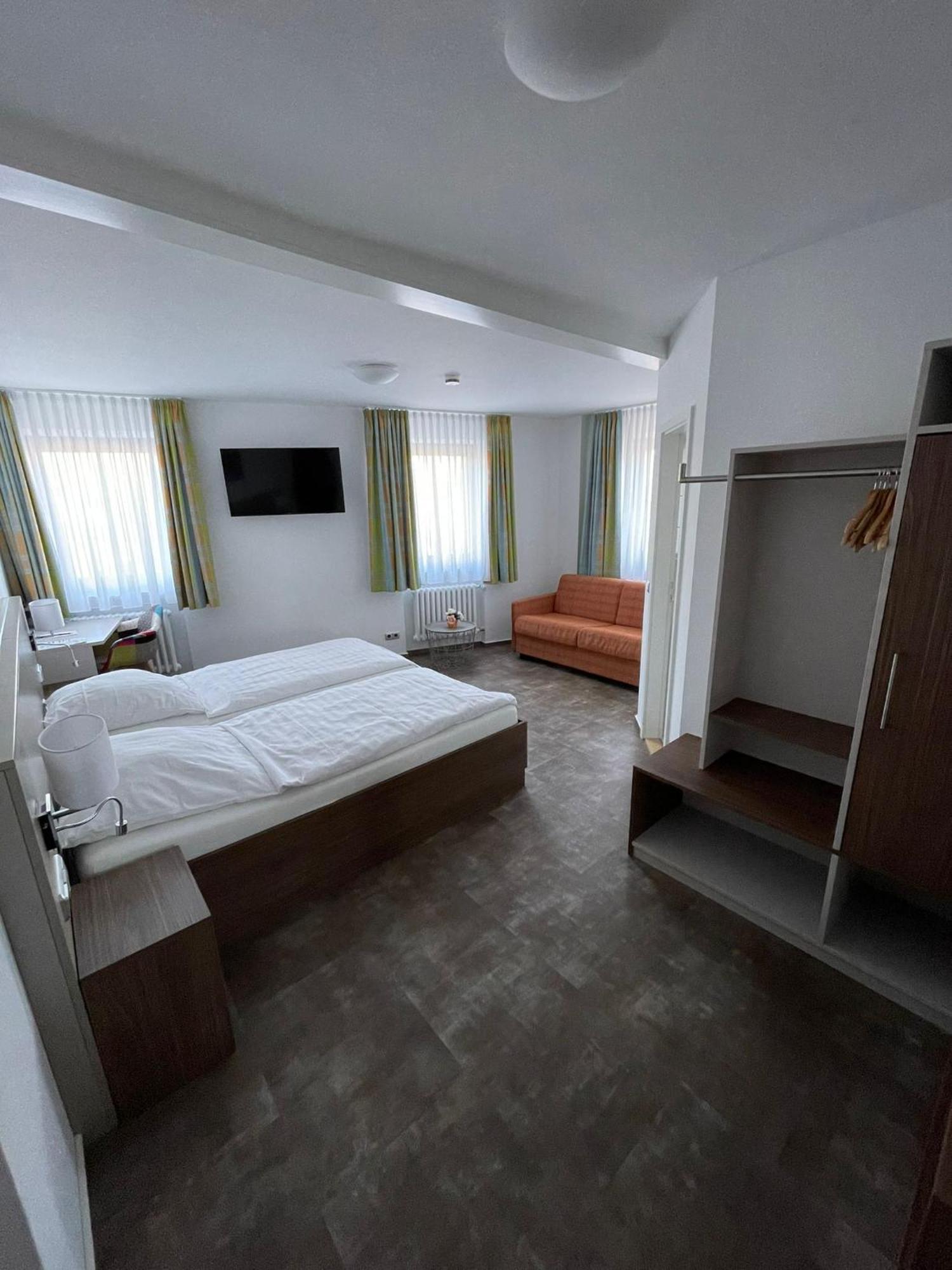 Hotel Meyer ฮิลเดสไฮม์ ภายนอก รูปภาพ