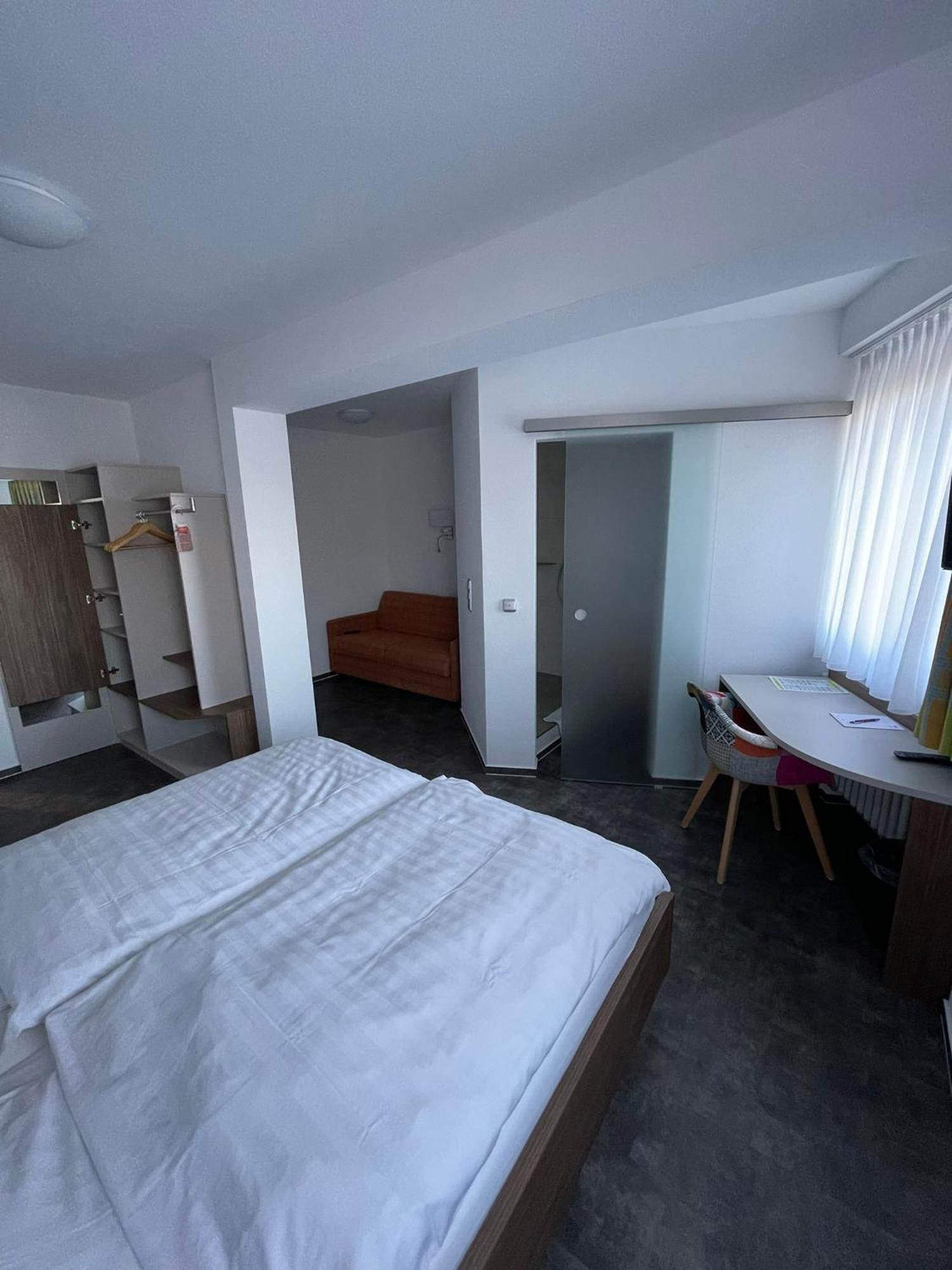 Hotel Meyer ฮิลเดสไฮม์ ภายนอก รูปภาพ